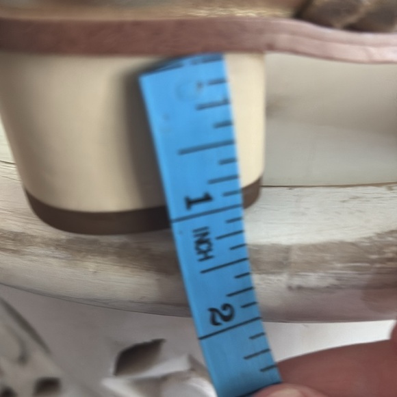 Sam Edelman Gold Sandals - Picture 14 of 14